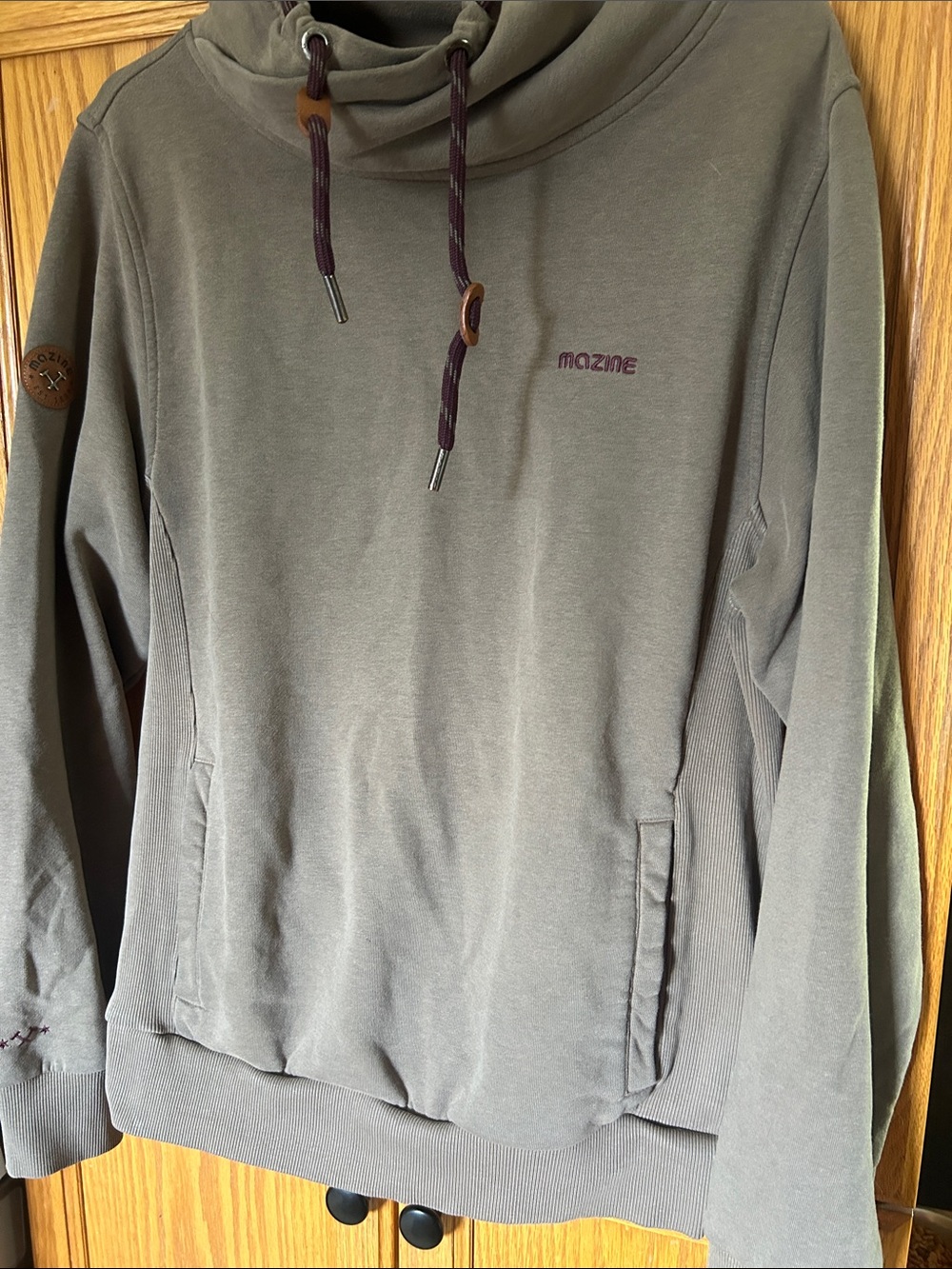 Mazine Clothing Men's Olive Turtleneck Sweater with Plum Accents